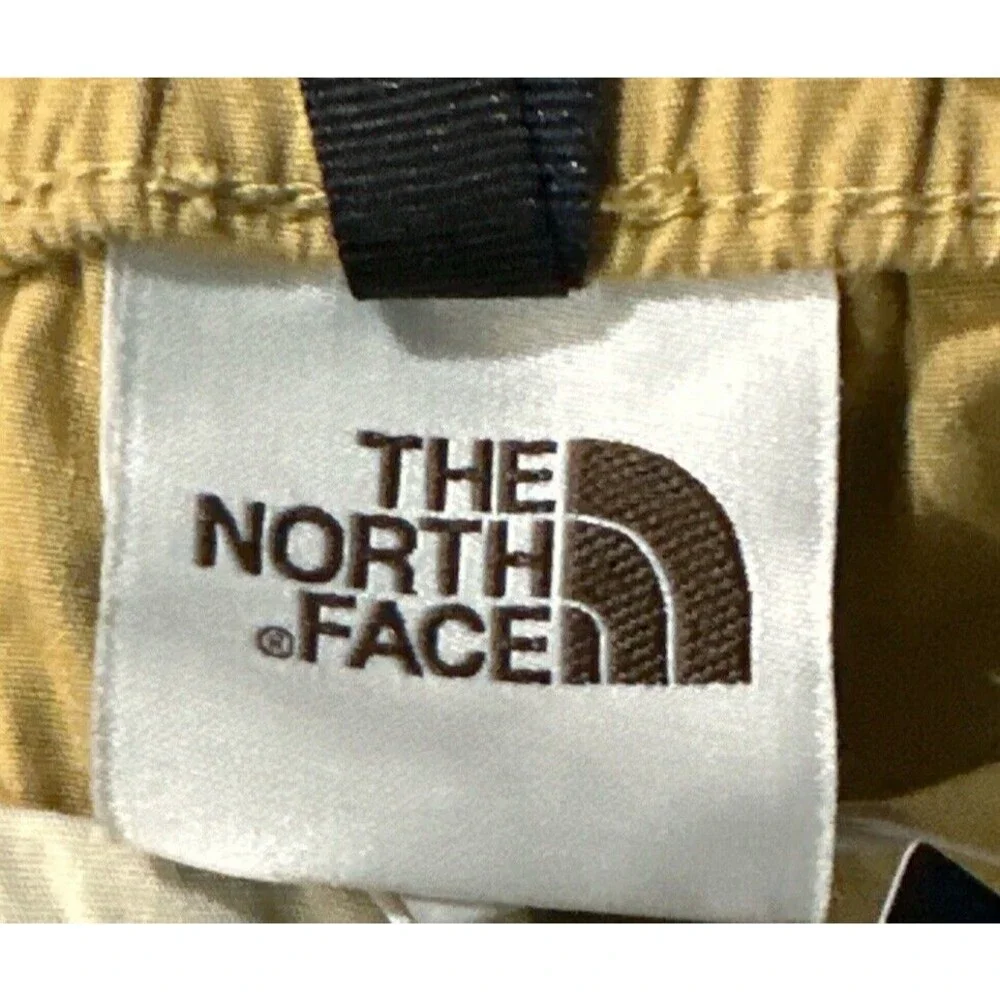 The North Face Men's Ripstop Easy‎ Cargo Shorts Size Small NWT